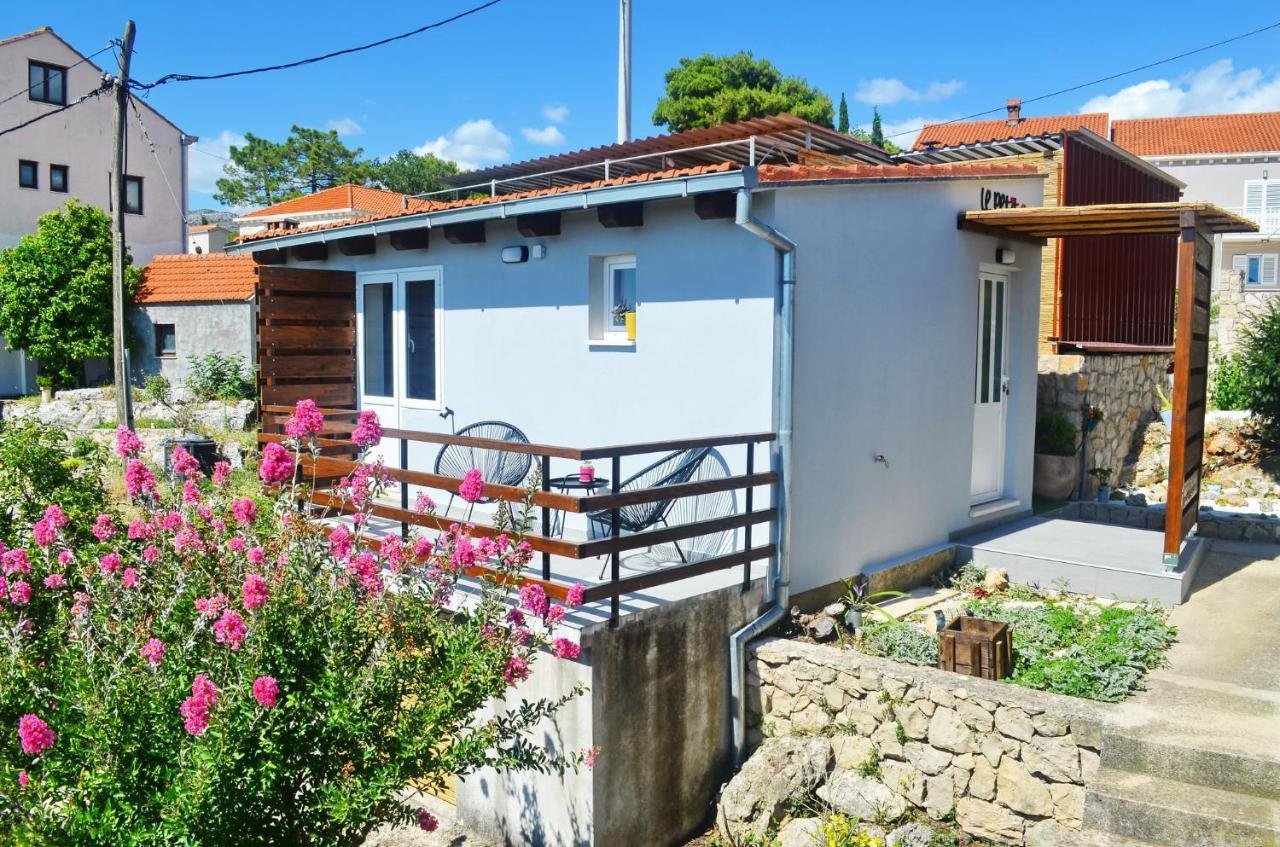 Appartamento Le Petit 2 Čilipi Esterno foto